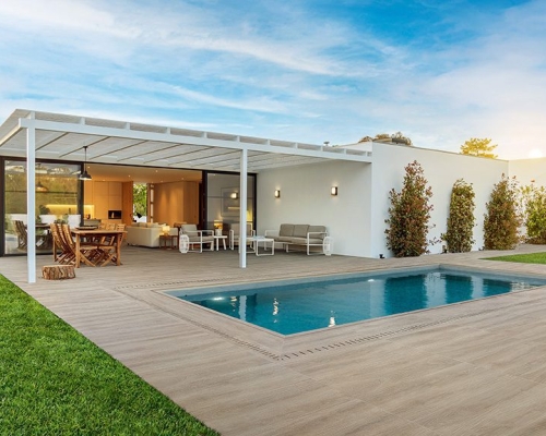 Modern villa with pool and garden